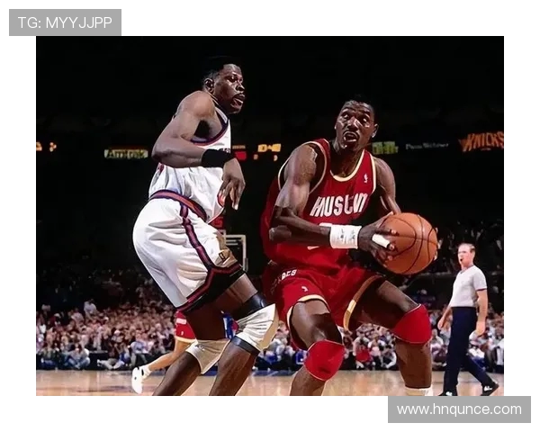 奥拉朱旺亲授梦幻脚步！科比获赞天才传承内线绝学(1)